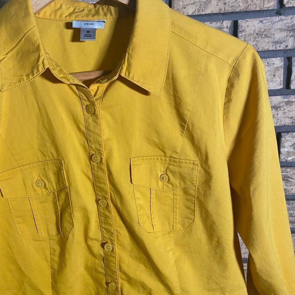 ‎Worthington yellow button down shirt